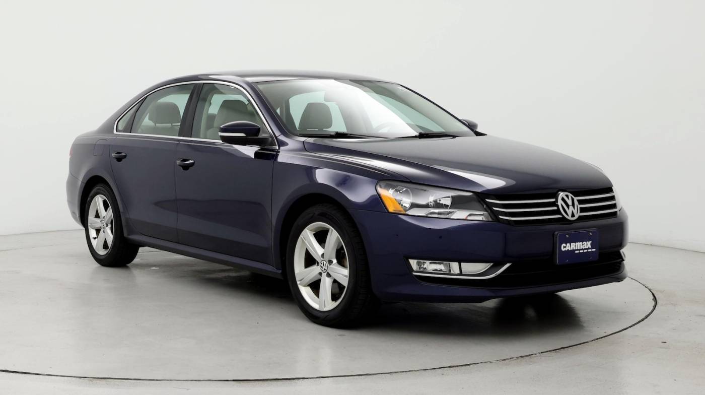 2015 Volkswagen Passat 1.8T Limited Edition — Sedan — 100,273 mi — Springfield, IL