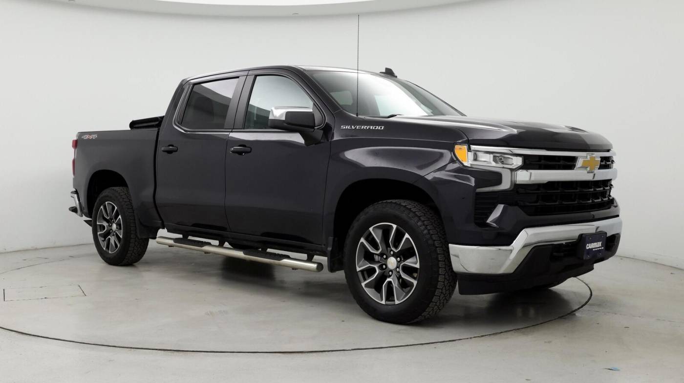 2022 Chevrolet Silverado 1500 LT — Pickup Truck — 30,935 mi — Springfield, IL