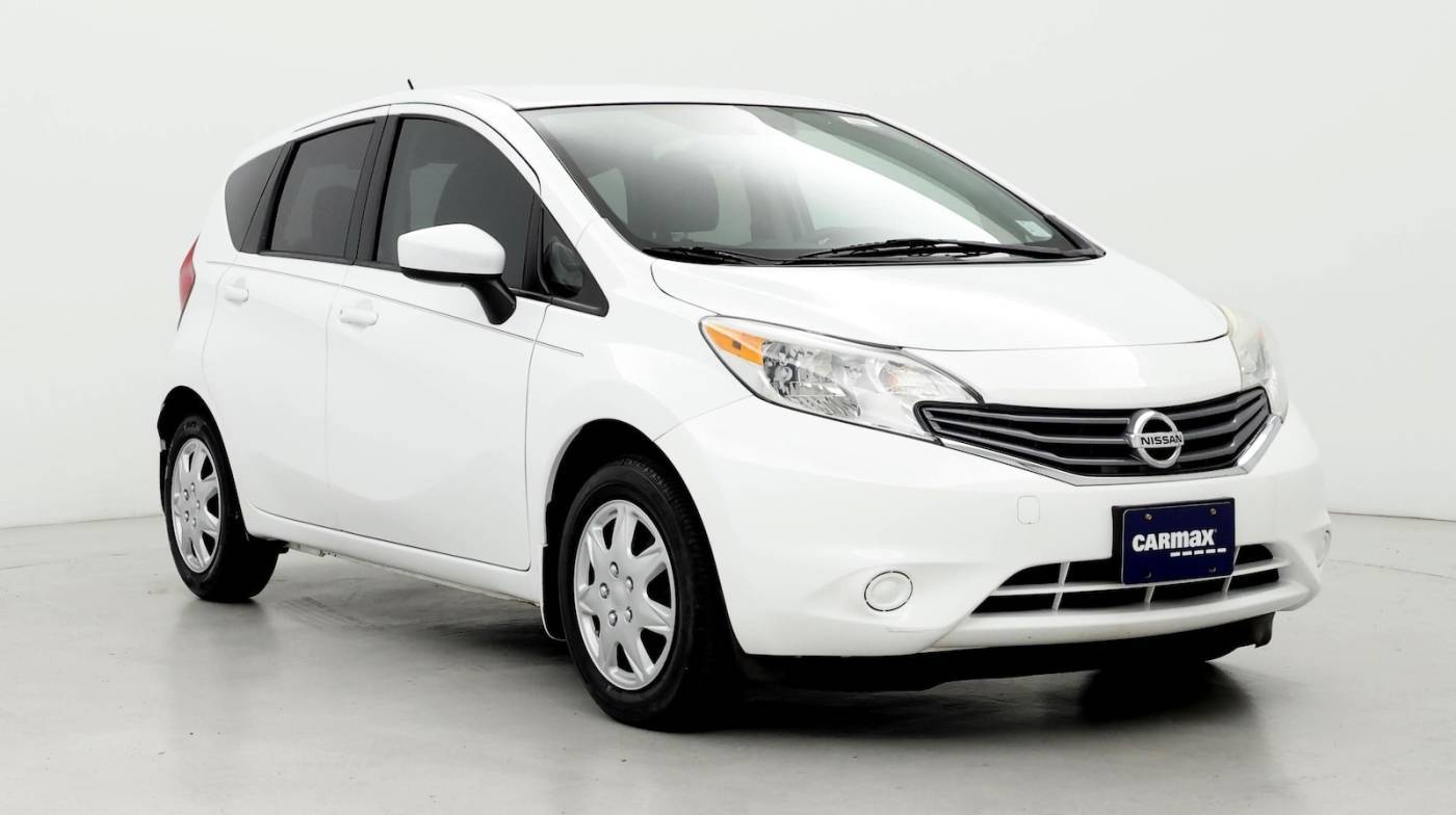 2016 Nissan Versa 1.6 S Plus — Hatchback — 17,400 mi — Springfield, IL