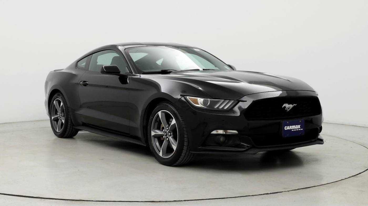 2015 Ford Mustang V6 — Coupe — 100,565 mi — Springfield, IL