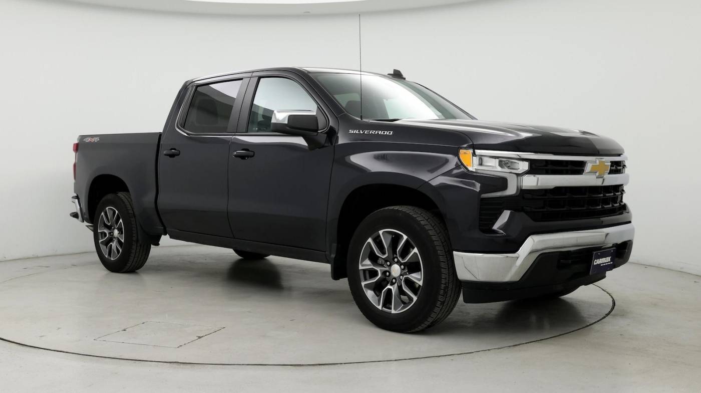 2022 Chevrolet Silverado 1500 LT — Pickup Truck — 18,737 mi — Springfield, IL