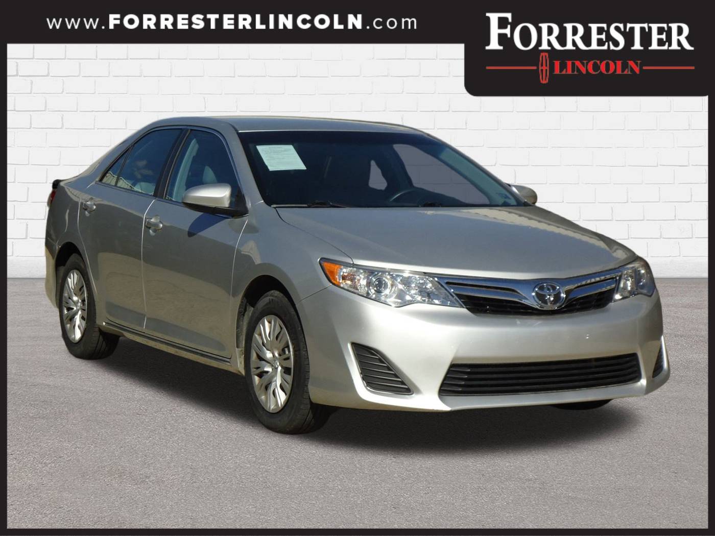 2013 Toyota Camry LE — Sedan — 43,692 mi — Chambersburg, PA