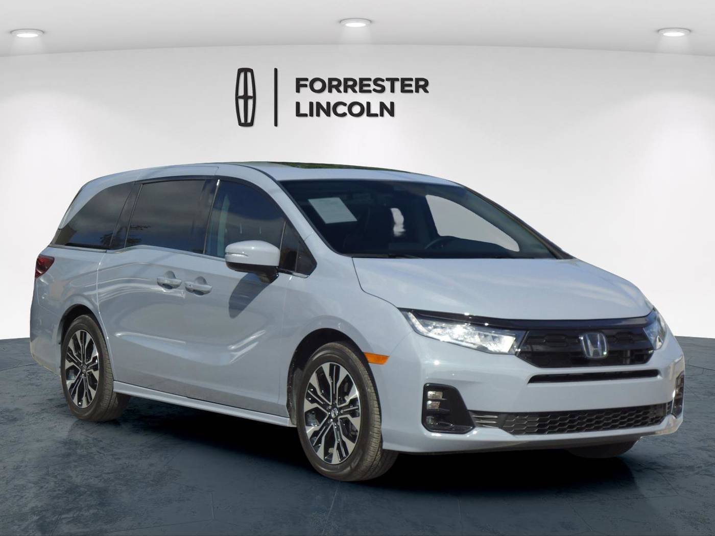 2025 Honda Odyssey Elite — Minivan — 8,631 mi — Chambersburg, PA