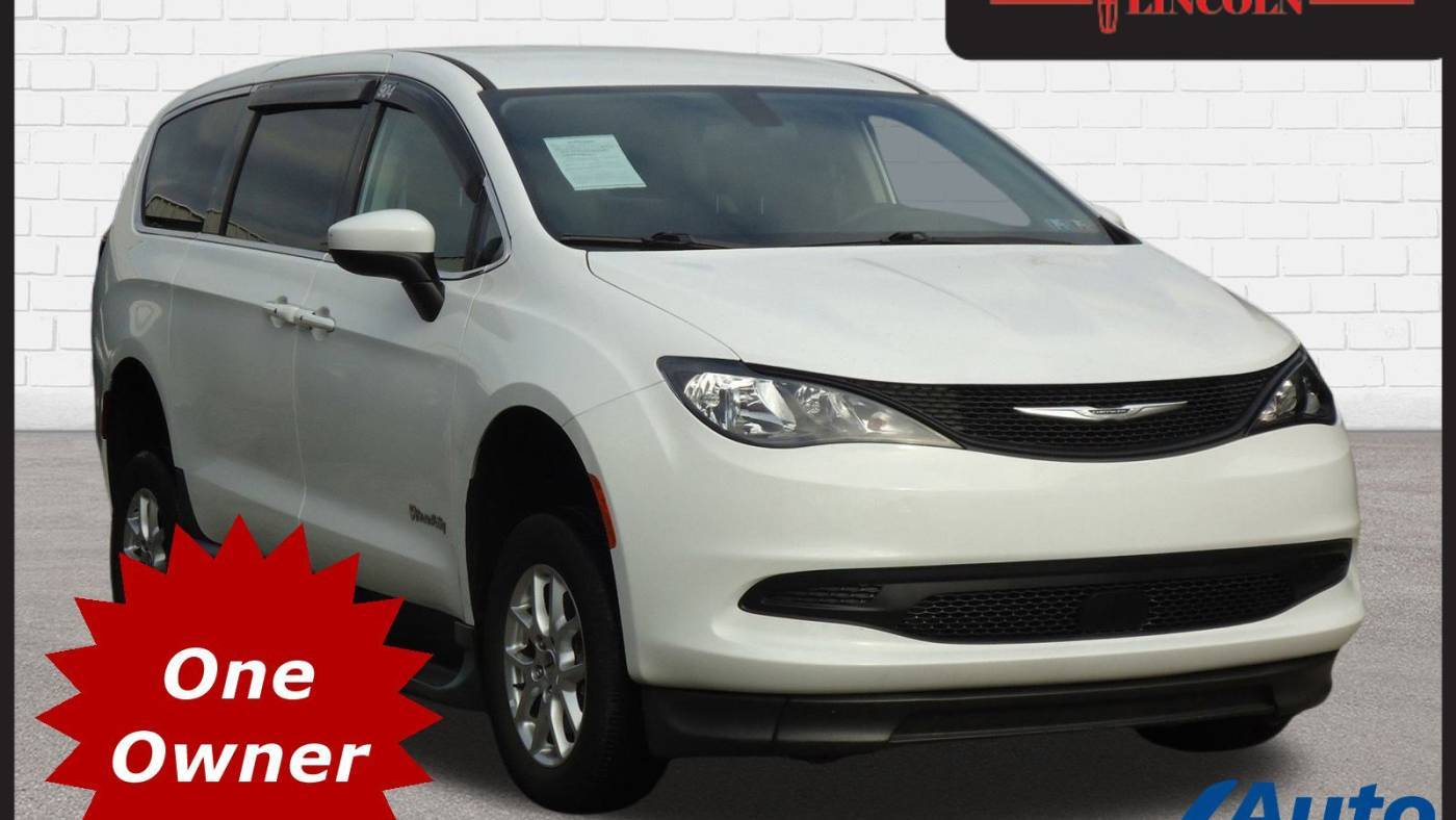 2022 Chrysler Voyager LX — Minivan — 16,341 mi — Chambersburg, PA
