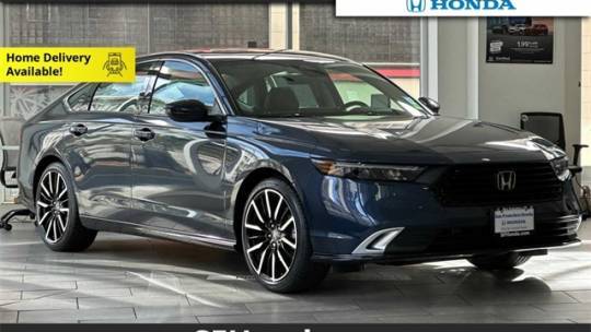 2025 Honda Accord Hybrid Touring — Sedan — 13,731 mi — San Francisco, CA