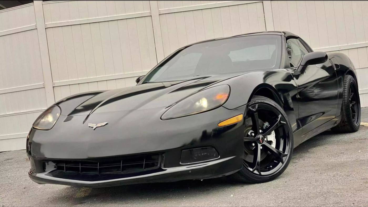 2005 Chevrolet Corvette Base — Coupe — 97,939 mi — Largo, FL