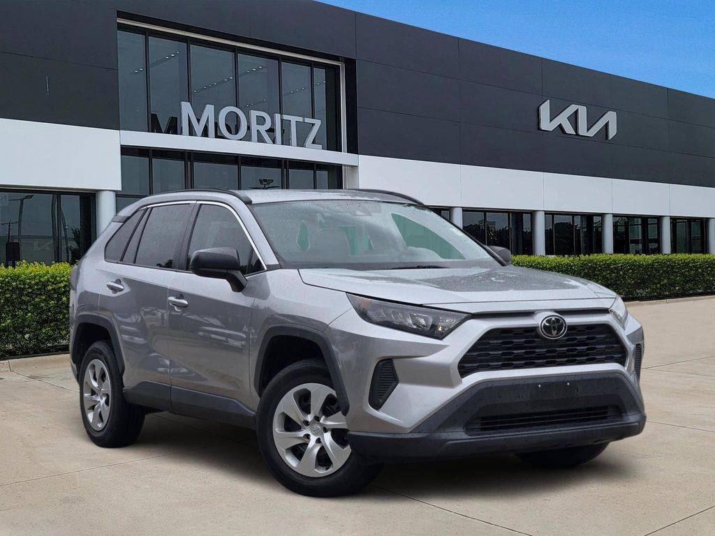 2020 Toyota RAV4 LE