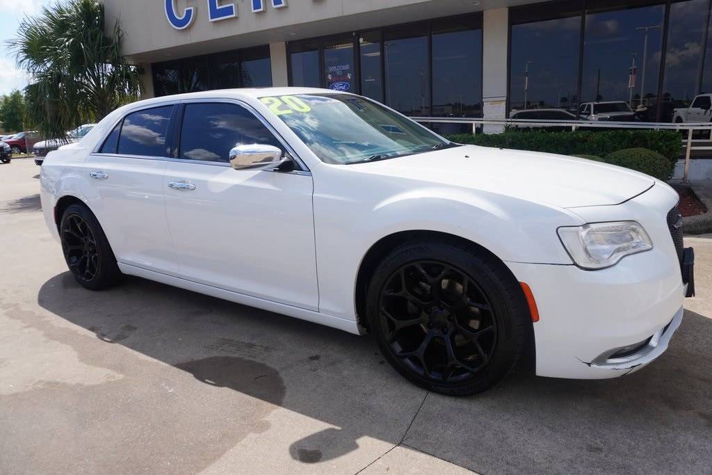 2020 Chrysler 300 Limited — Sedan — 145,392 mi — Pasadena, TX