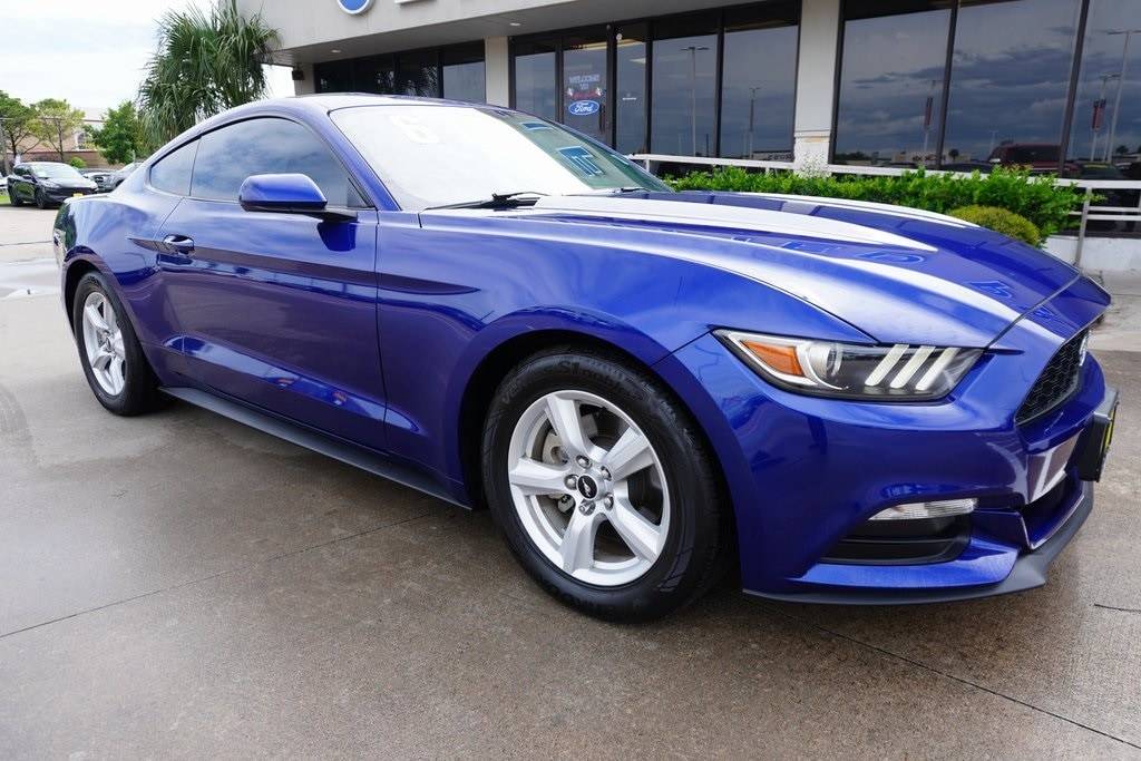 2016 Ford Mustang V6 — Coupe — 14,004 mi — Pasadena, TX