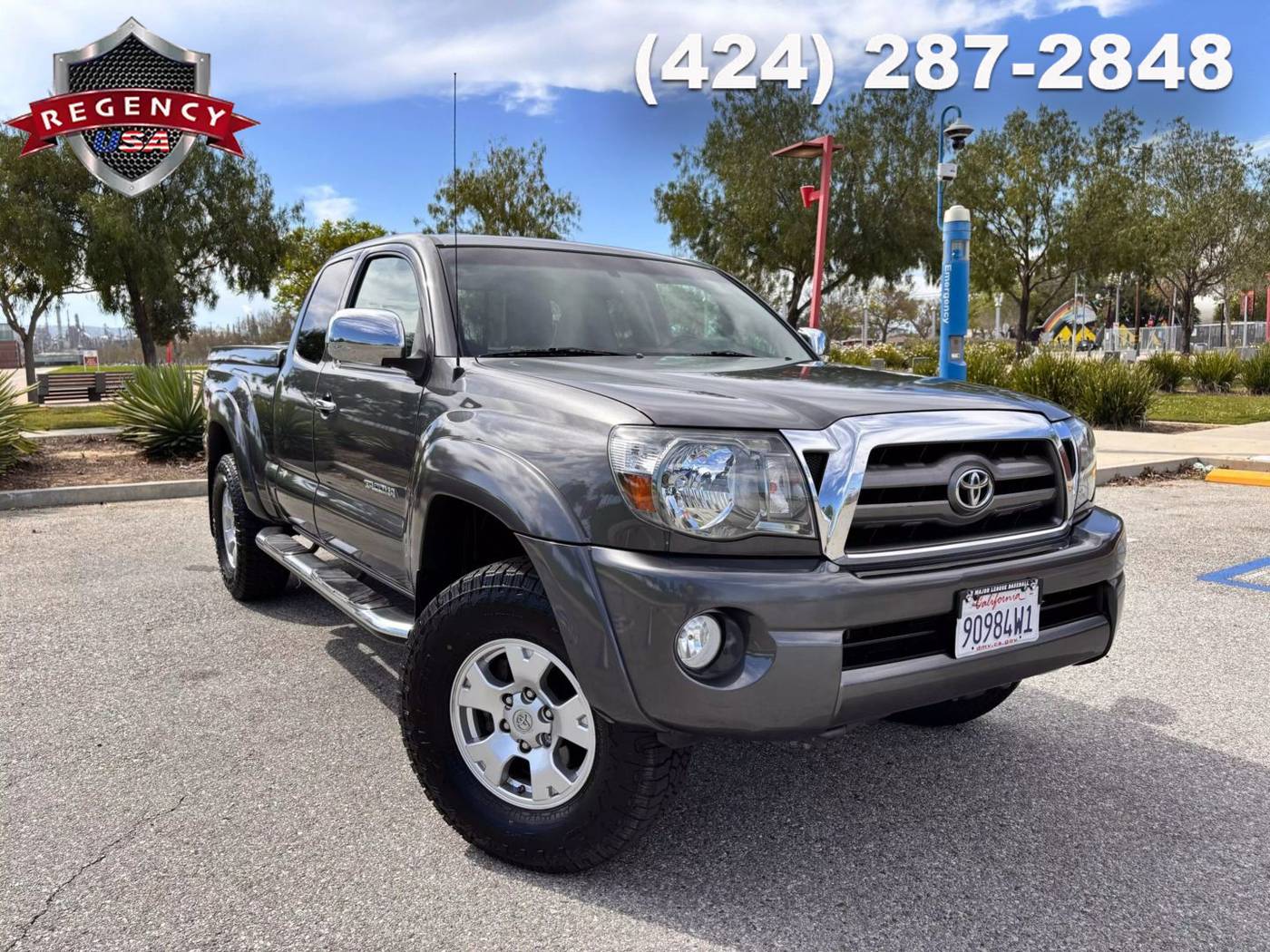 2010 Toyota Tacoma Base — Pickup Truck — 87,589 mi — Wilmington, CA