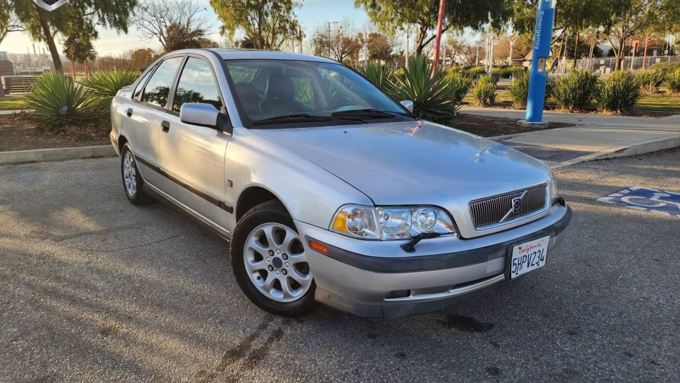 2000 Volvo S40 1.9 — Sedan — 62,225 mi — Wilmington, CA