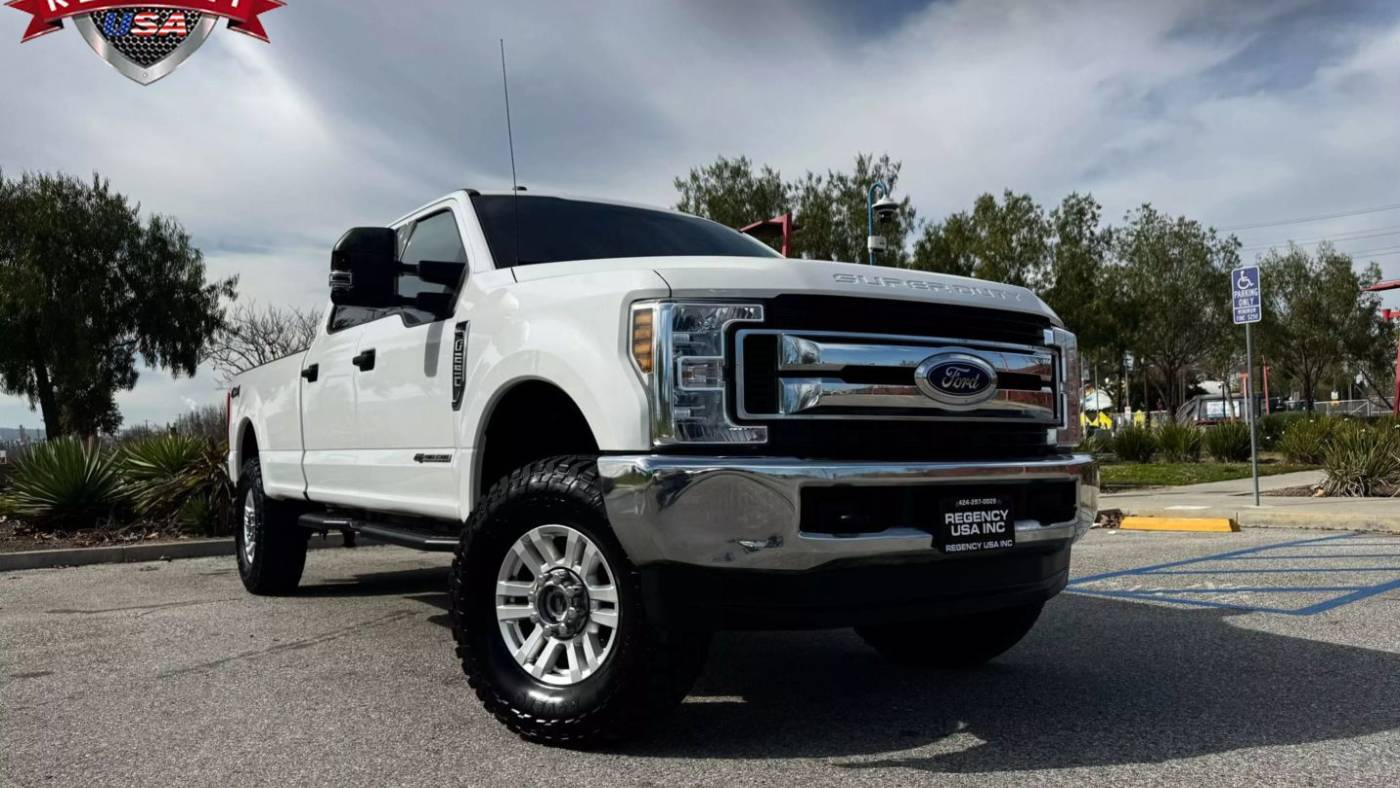 2019 Ford Super Duty F-250 XLT — Pickup Truck — 79,185 mi — Wilmington, CA