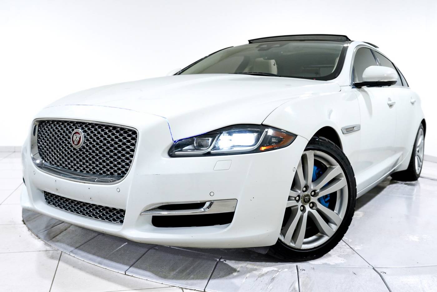 2018 Jaguar XJ