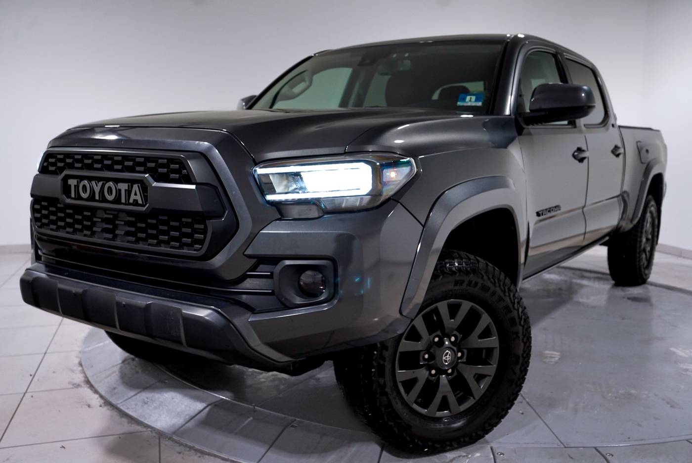 2020 Toyota Tacoma SR5 — Pickup Truck — 96,539 mi — Somerville, NJ
