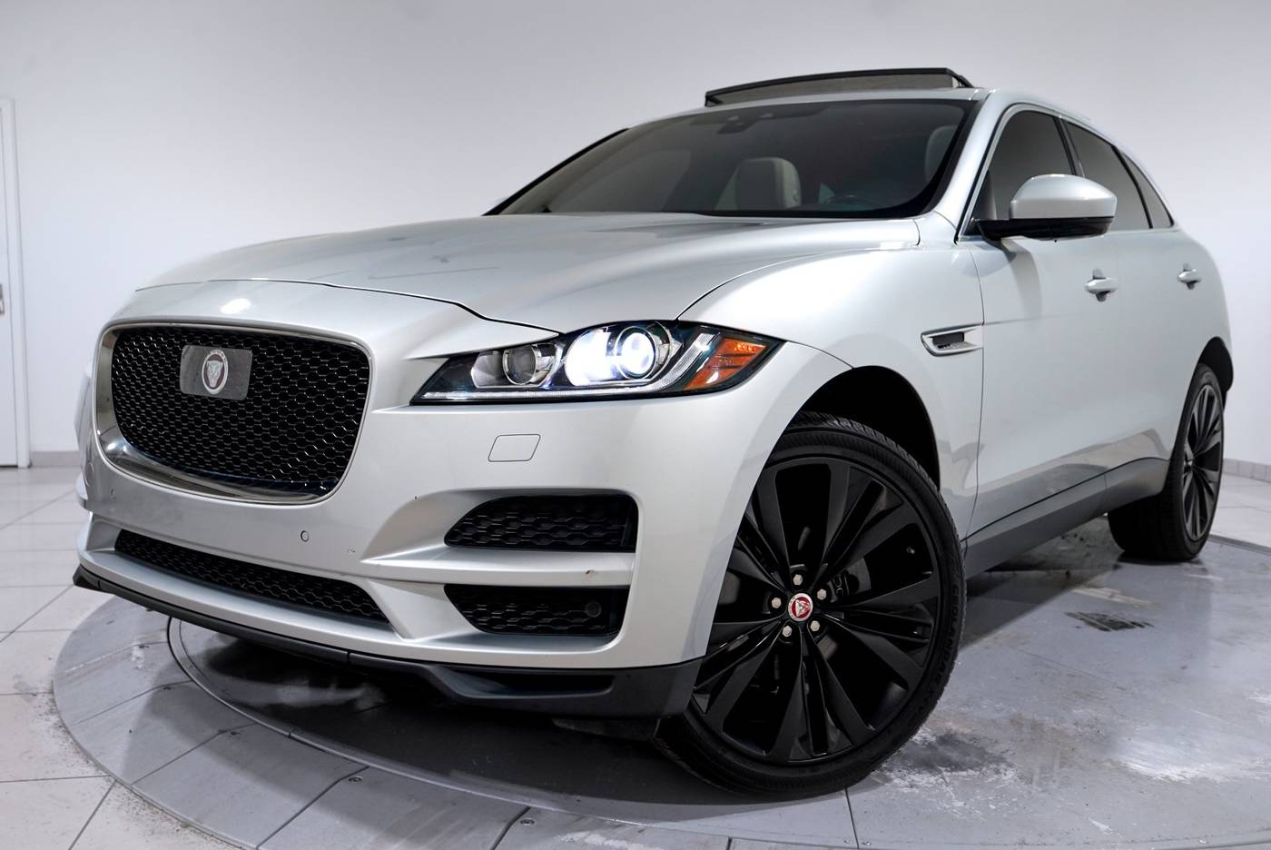2020 Jaguar F-PACE Prestige — SUV — 69,937 mi — Somerville, NJ