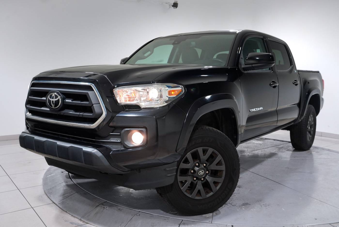 2020 Toyota Tacoma SR5 — Pickup Truck — 98,184 mi — Somerville, NJ
