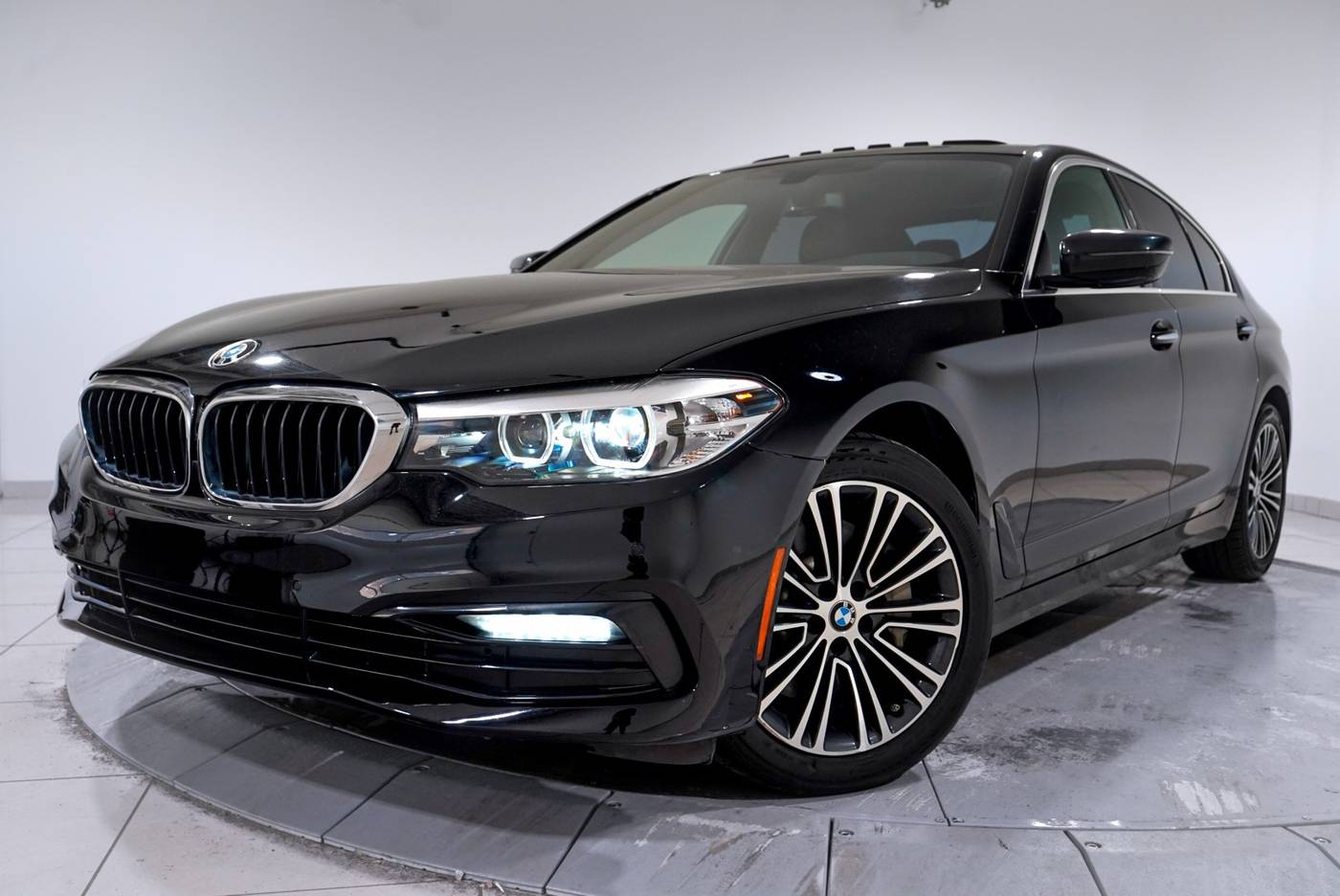 2018 BMW 5 Series 530i — Sedan — 64,500 mi — Somerville, NJ