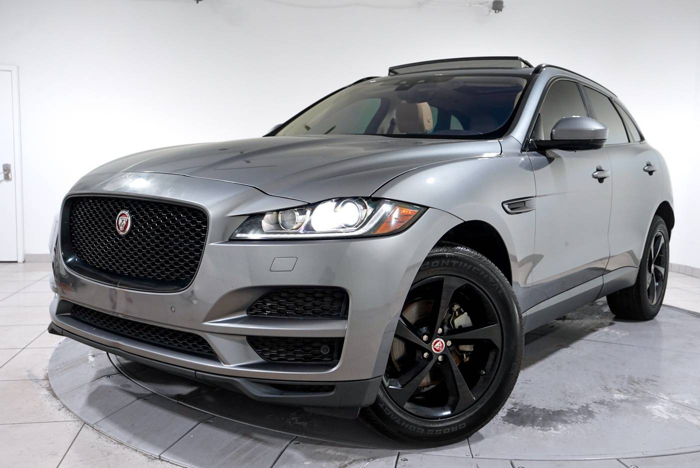 2020 Jaguar F-PACE Premium — SUV — 73,305 mi — Somerville, NJ