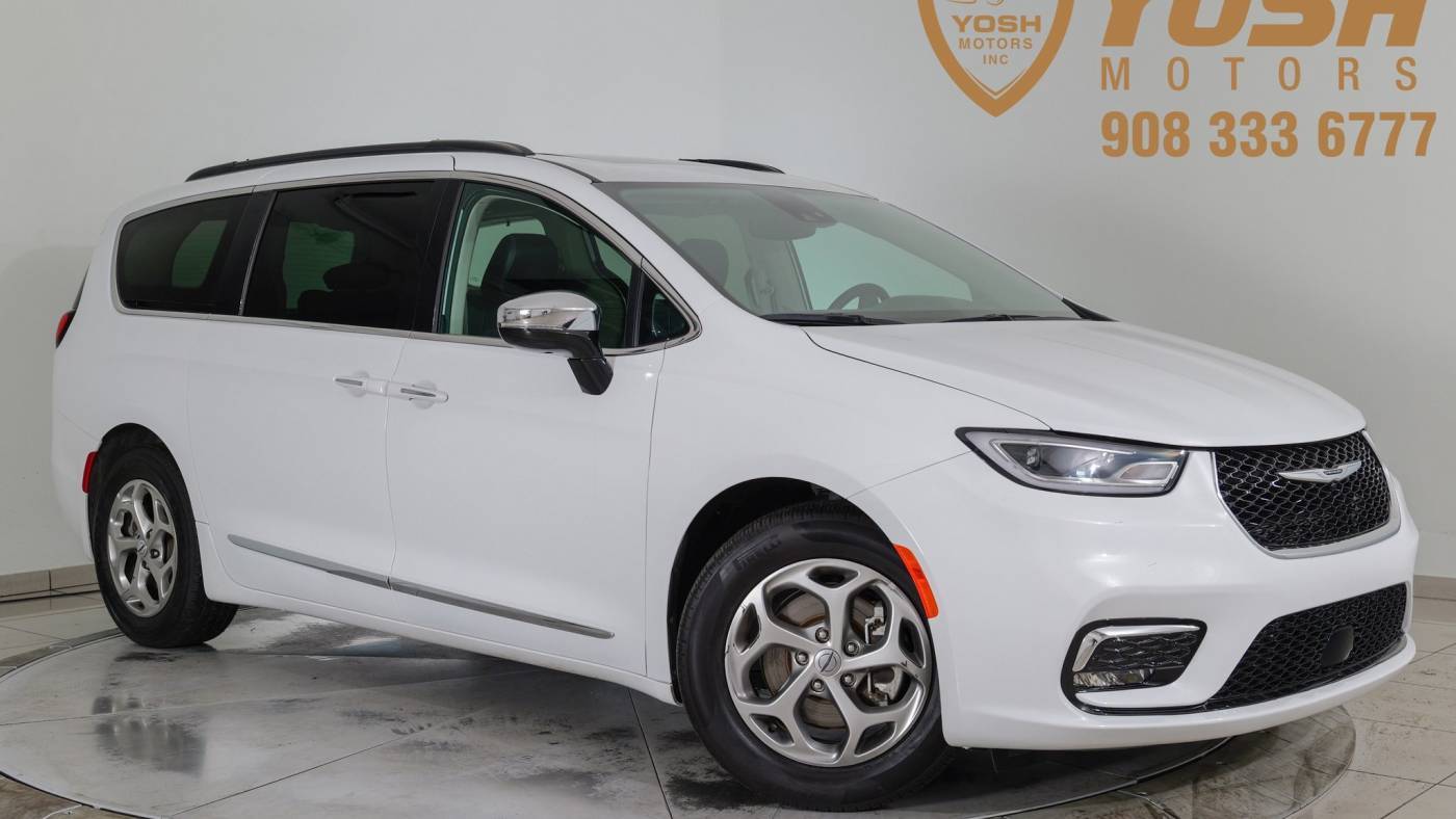 2023 Chrysler Pacifica Limited — Minivan — 40,998 mi — Somerville, NJ