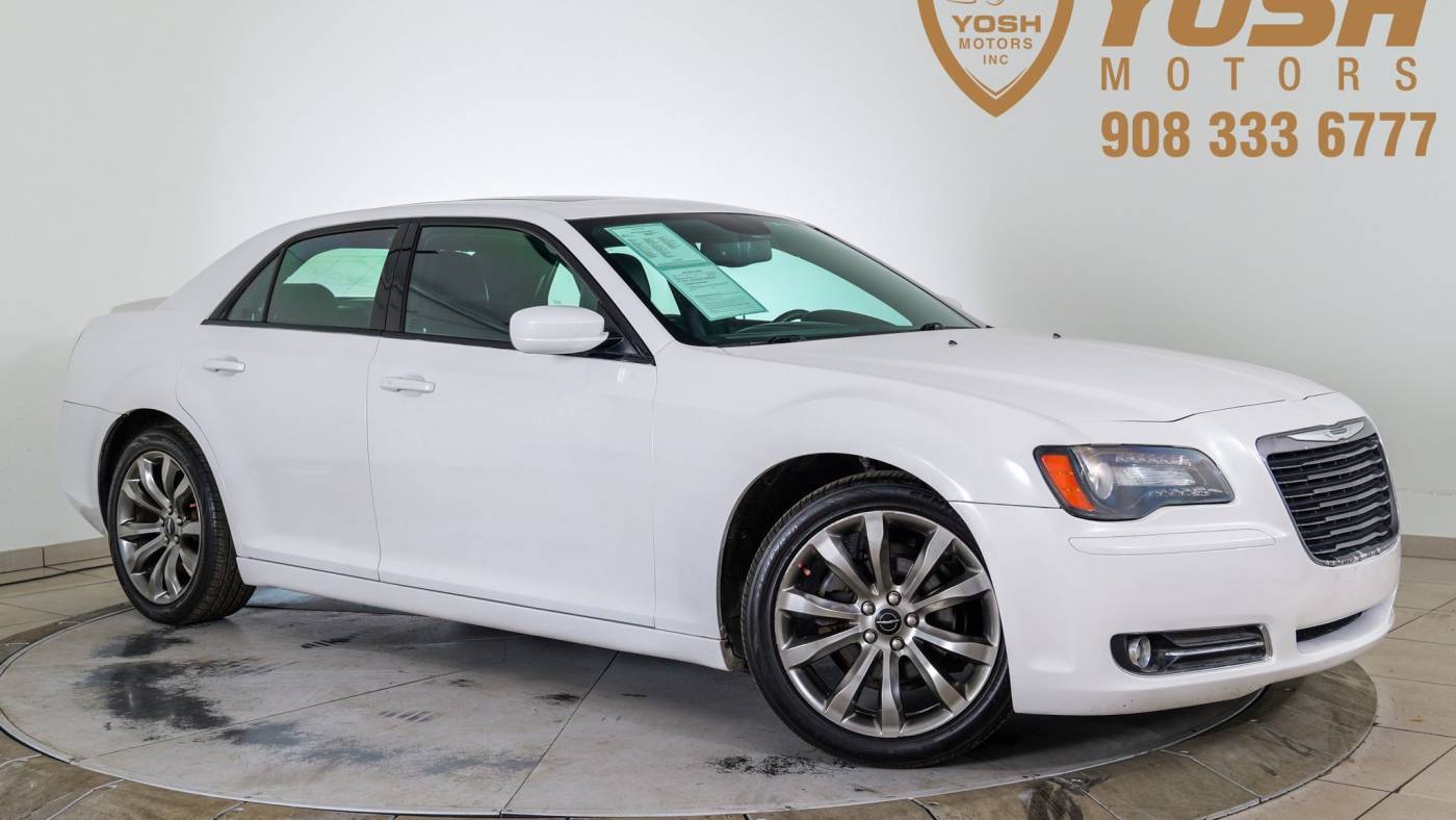 2014 Chrysler 300 S — Sedan — 115,077 mi — Somerville, NJ