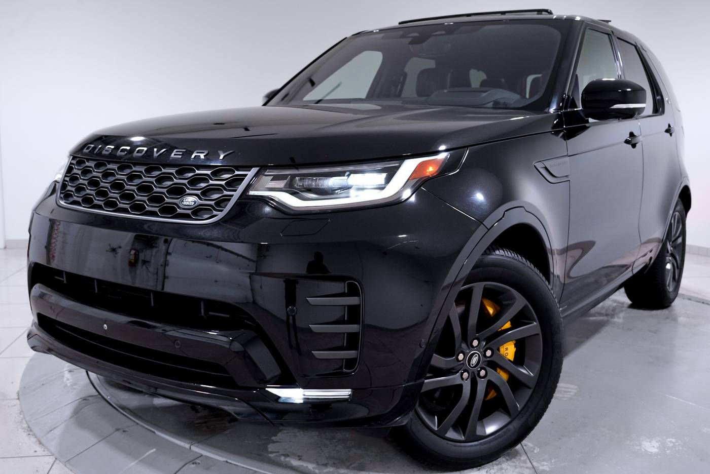 2021 Land Rover Discovery S R-Dynamic — SUV — 51,048 mi — Somerville, NJ