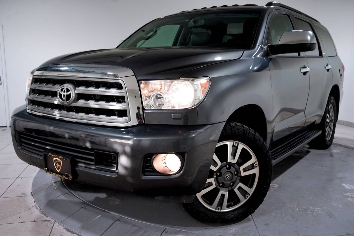 2017 Toyota Sequoia Platinum — SUV — 119,479 mi — Somerville, NJ