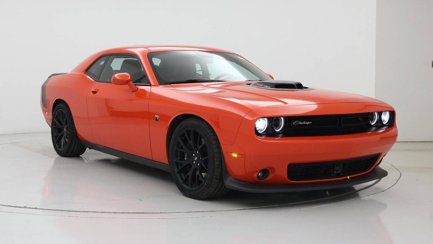 2018 Dodge Challenger 392 Hemi Scat Pack Shaker