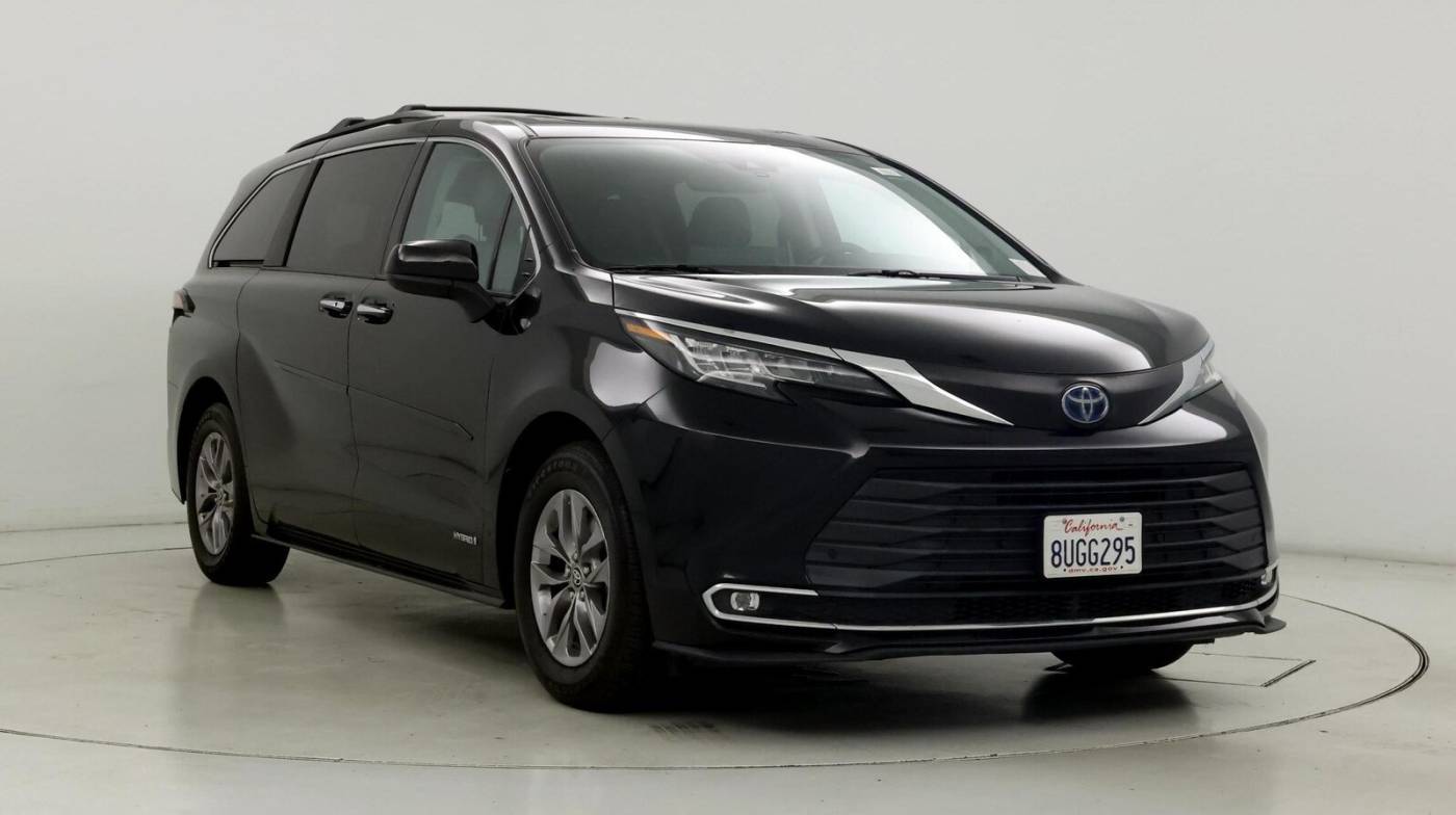 2021 Toyota Sienna XLE — Minivan — 48,333 mi — Pleasanton, CA