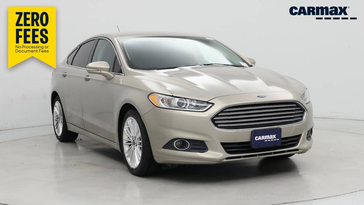 2016 Ford Fusion SE
