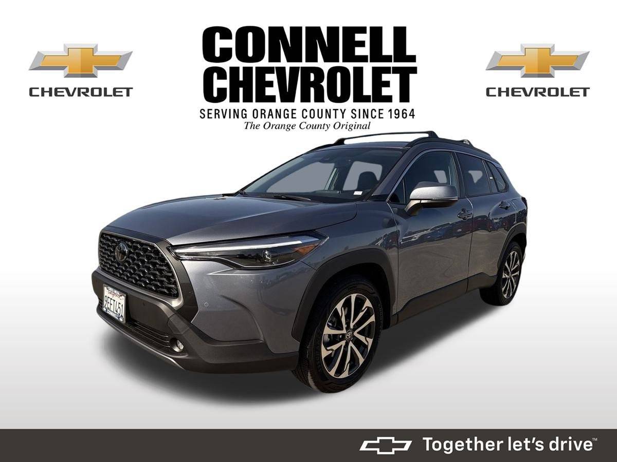 2022 Toyota Corolla Cross XLE — SUV — 8,742 mi — Costa Mesa, CA