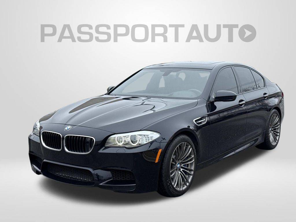2013 BMW M5 Standard