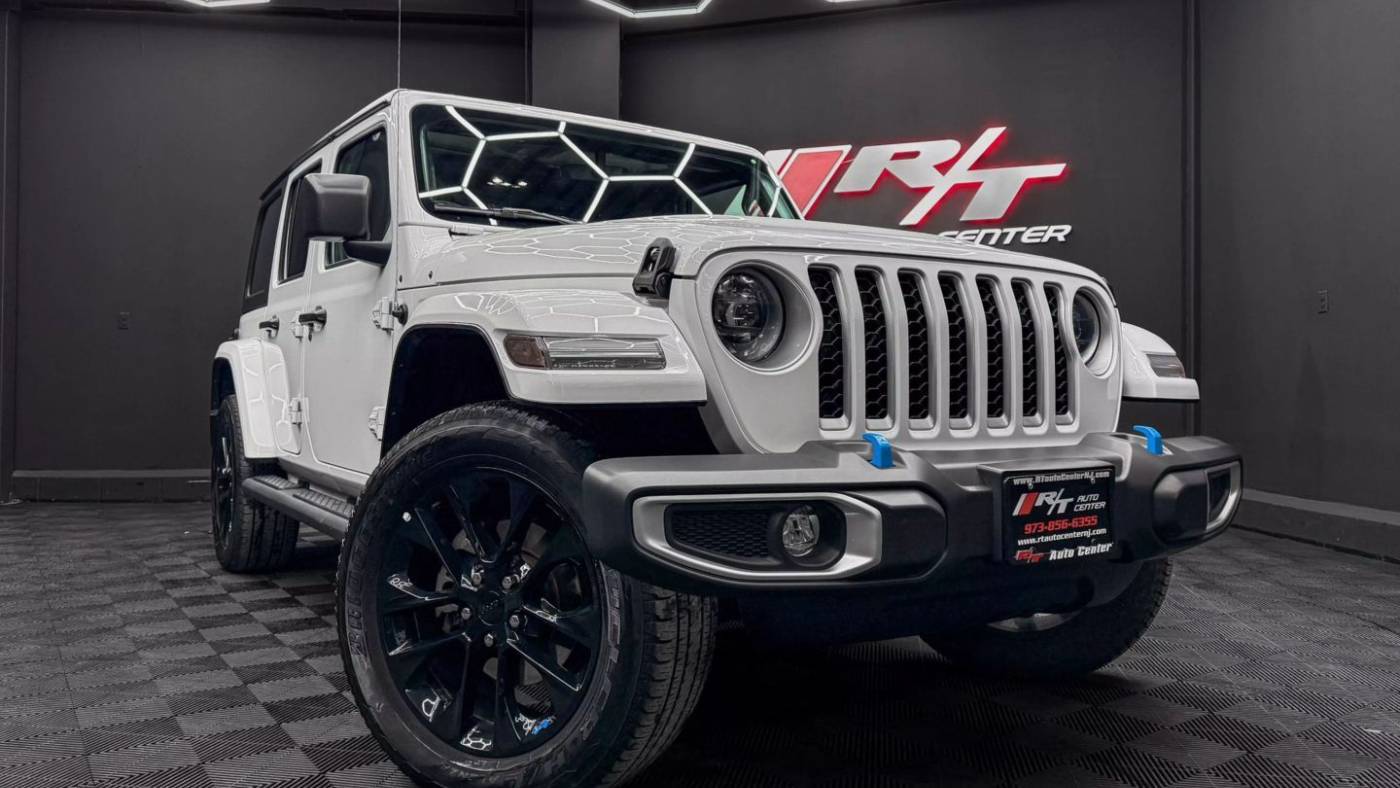 2023 Jeep Wrangler Sahara 4xe — SUV — 34,619 mi — Newark, NJ