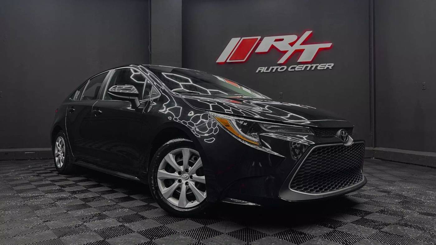 2022 Toyota Corolla LE — Sedan — 50,078 mi — Newark, NJ