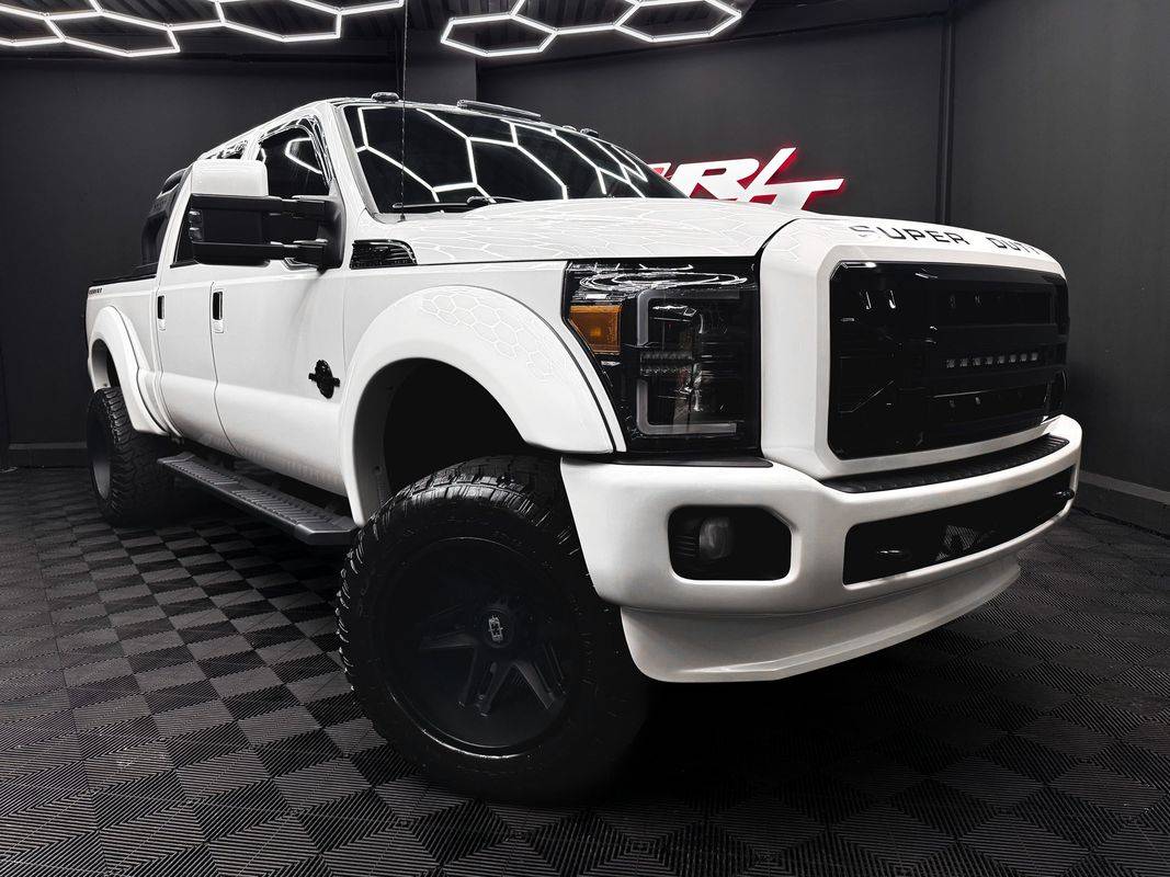 2011 Ford Super Duty F-350 XL — Pickup Truck — 212,252 mi — Newark, NJ