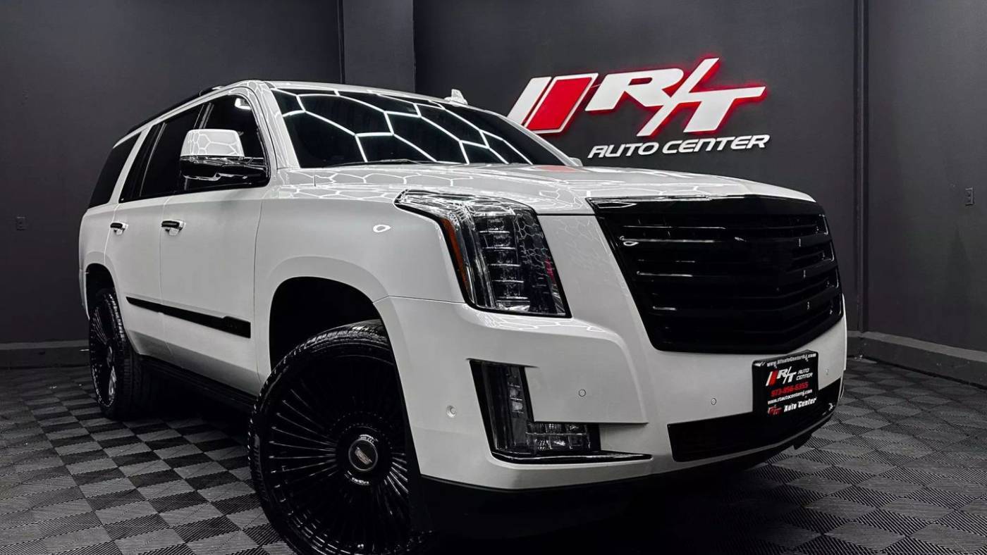 2019 Cadillac Escalade Platinum — SUV — 125,885 mi — Newark, NJ