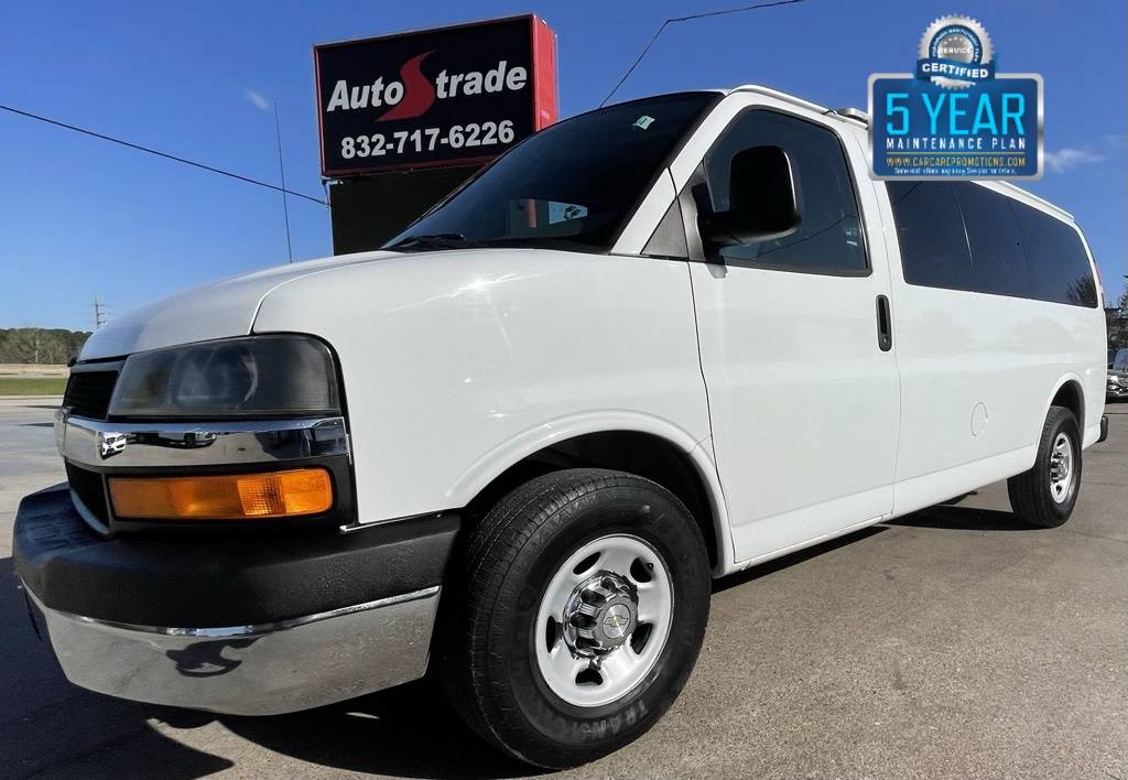 2013 Chevrolet Express Passenger LT — Passenger Van — 110,568 mi — Tomball, TX