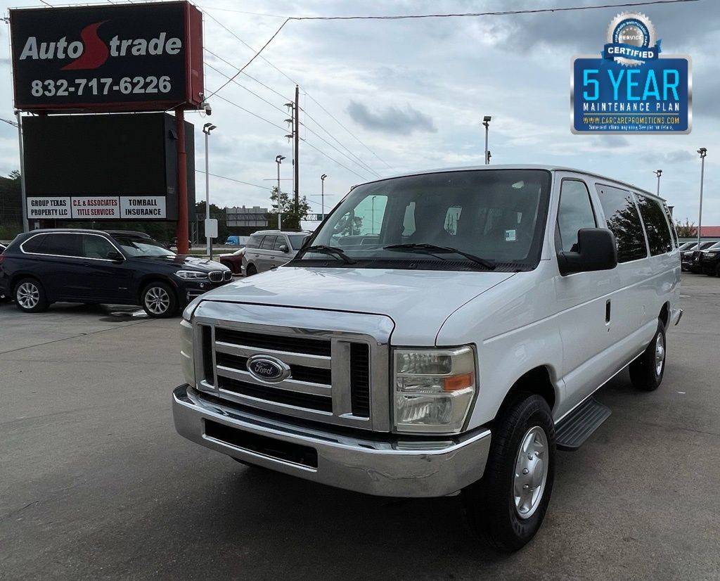 2011 Ford Econoline Wagon E-350 Super Duty XLT