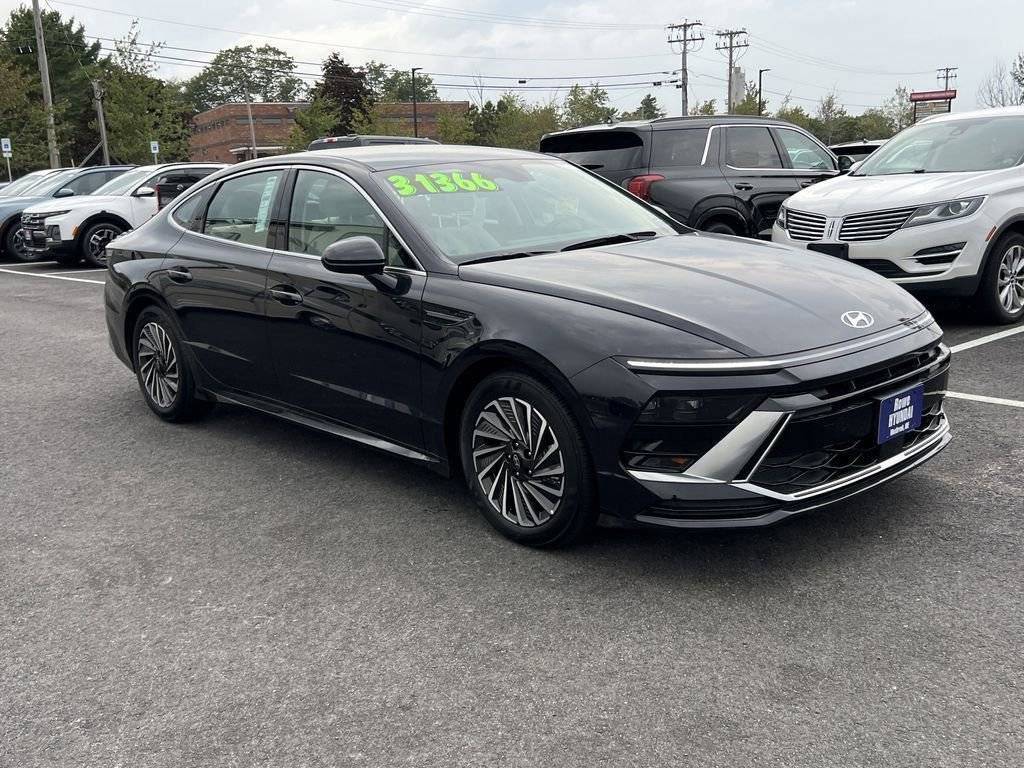 2025 Hyundai Sonata Hybrid SEL — Sedan — 4,956 mi — Westbrook, ME