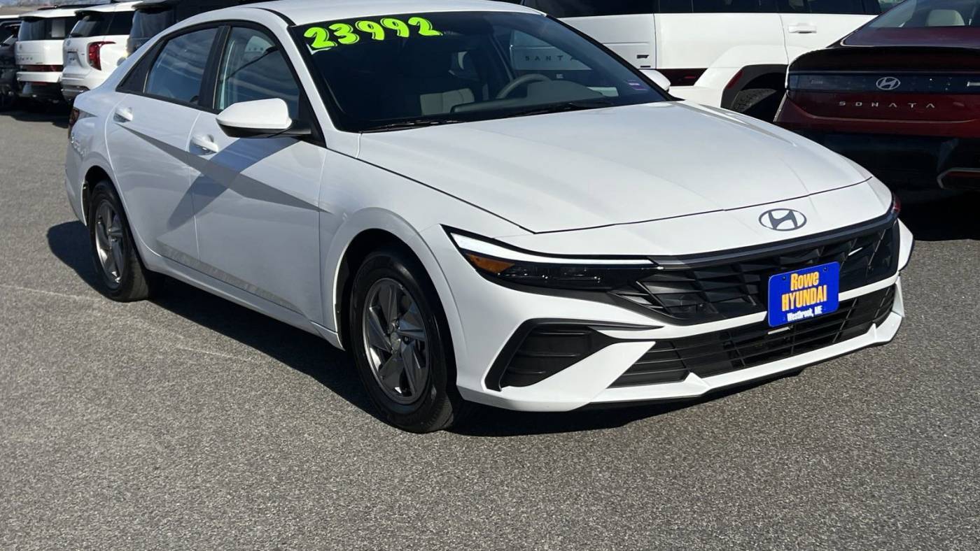 2025 Hyundai Elantra SE — Sedan — 775 mi — Westbrook, ME
