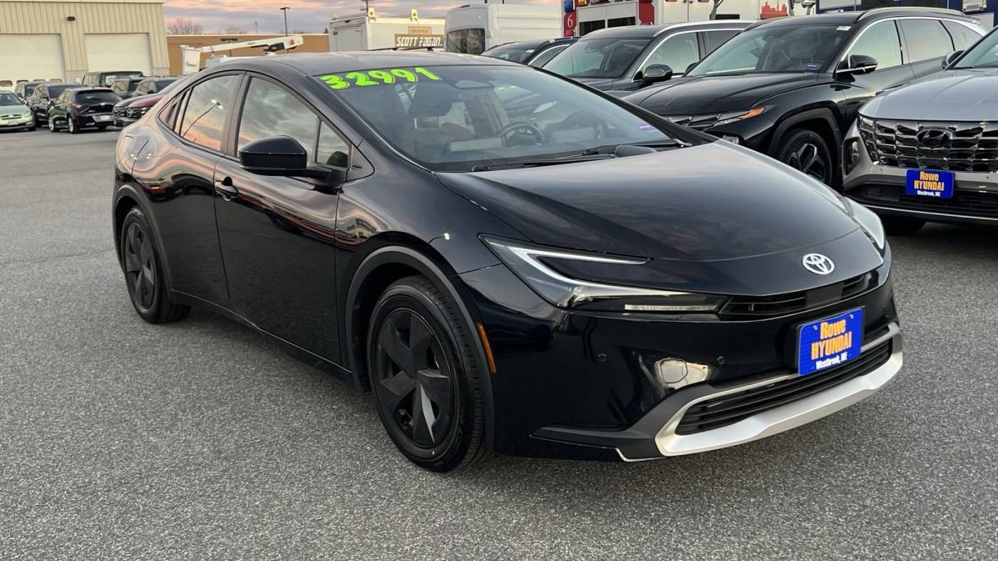2023 Toyota Prius Prime SE — Hatchback — 13,858 mi — Westbrook, ME