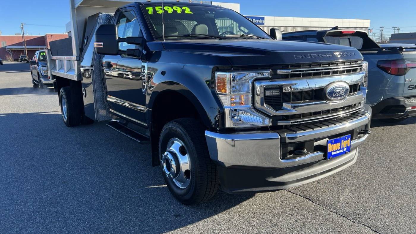 2022 Ford Super Duty F-350 Chassis Cab XLT — Chassis Cab Truck — 21,151 mi — Westbrook, ME