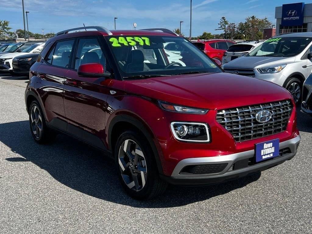 2025 Hyundai Venue Limited — SUV — 2,798 mi — Westbrook, ME