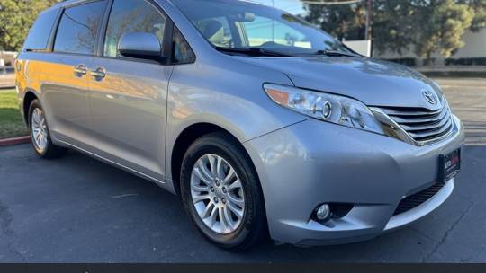2015 Toyota Sienna XLE — Minivan — 154,530 mi — Sacramento, CA