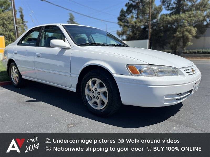 1999 Toyota Camry LE V6 — Sedan — 144,902 mi — Sacramento, CA