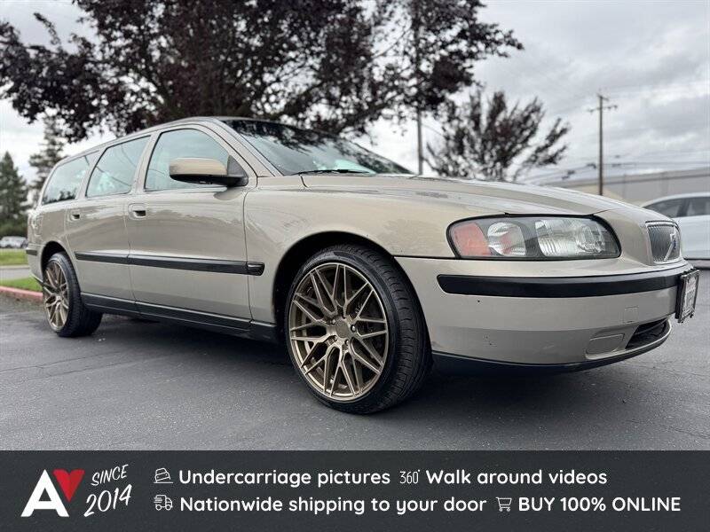 2004 Volvo V70 2.5T — Wagon — 141,894 mi — Sacramento, CA