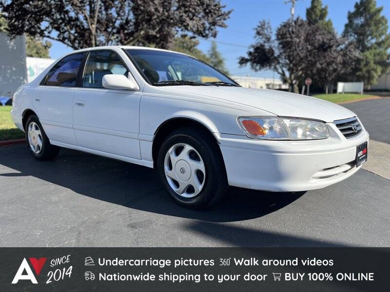 2000 Toyota Camry LE — Sedan — 154,779 mi — Sacramento, CA