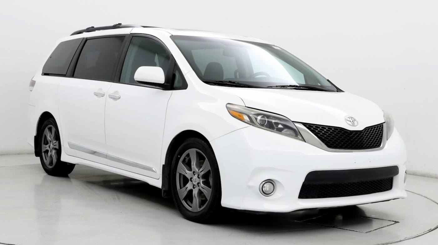2017 Toyota Sienna SE Premium — Minivan — 77,139 mi — El Paso, TX