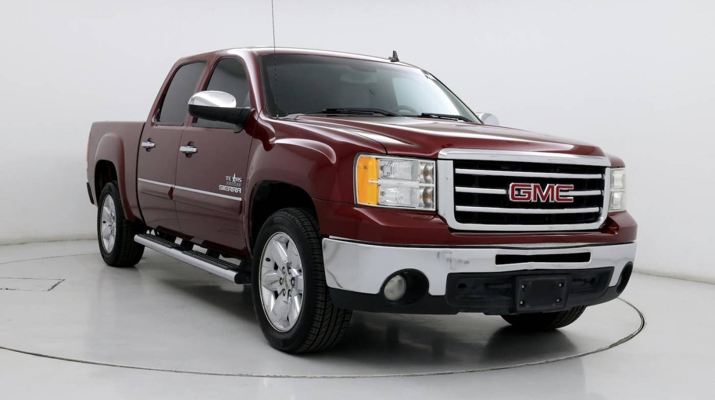 2013 GMC Sierra 1500 SLE — Pickup Truck — 118,697 mi — El Paso, TX