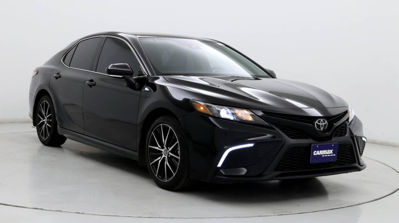 2022 Toyota Camry SE — Sedan — 23,780 mi — El Paso, TX