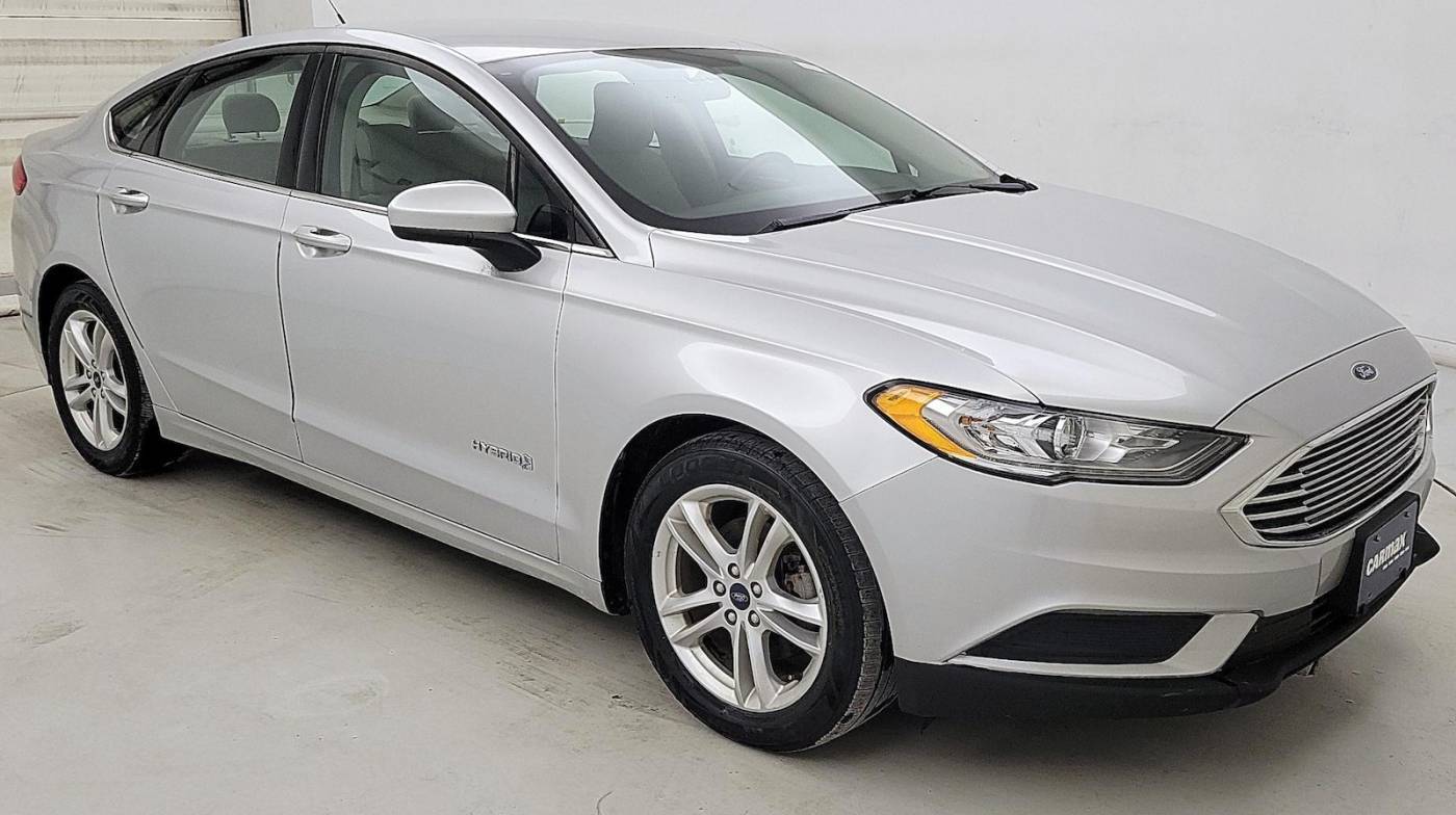 2018 Ford Fusion Hybrid SE — Sedan — 73,981 mi — Westborough, MA